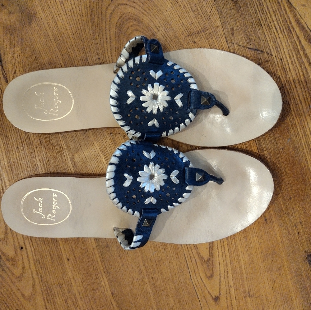 Jack Rogers Navy and Pale Gold Thong Leather Sandal, Size 7.5, EUC.  Ships free!